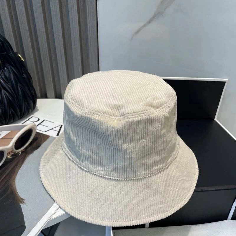 Miu Miu Caps Effortless 257589