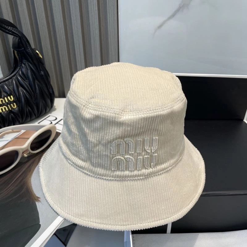 Miu Miu Caps Effortless 257589