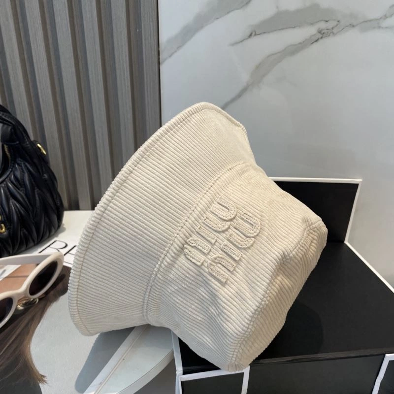 Miu Miu Caps Effortless 257589
