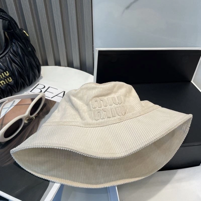 Miu Miu Caps Effortless 257589