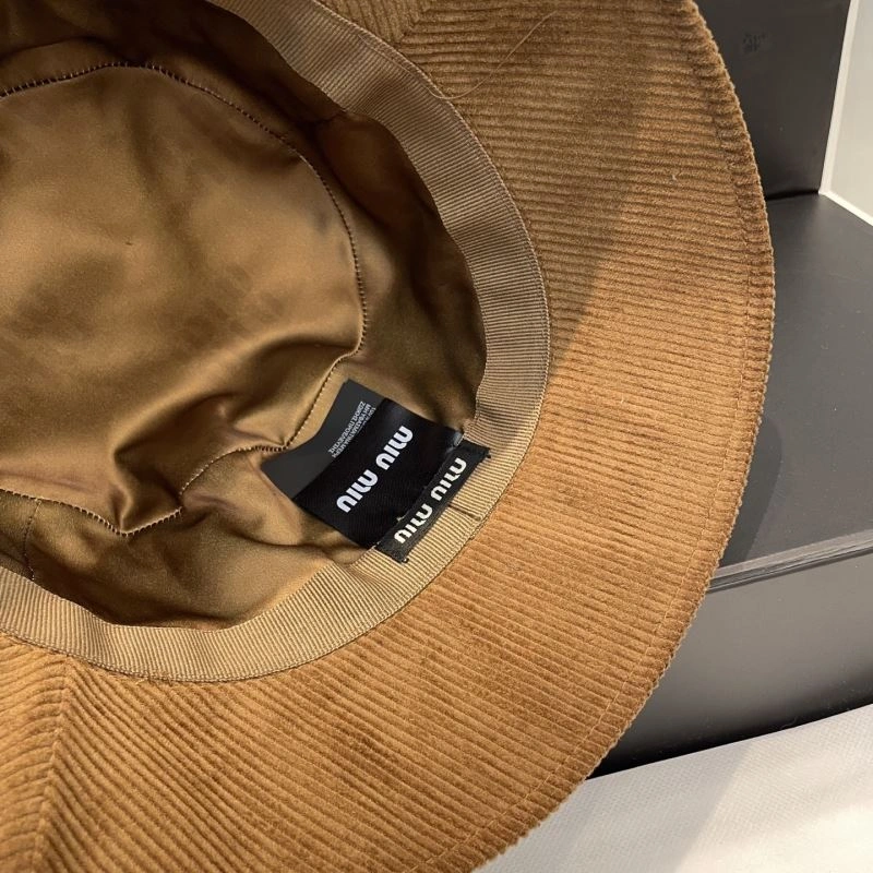 ModernLook Miu Miu Caps 257580