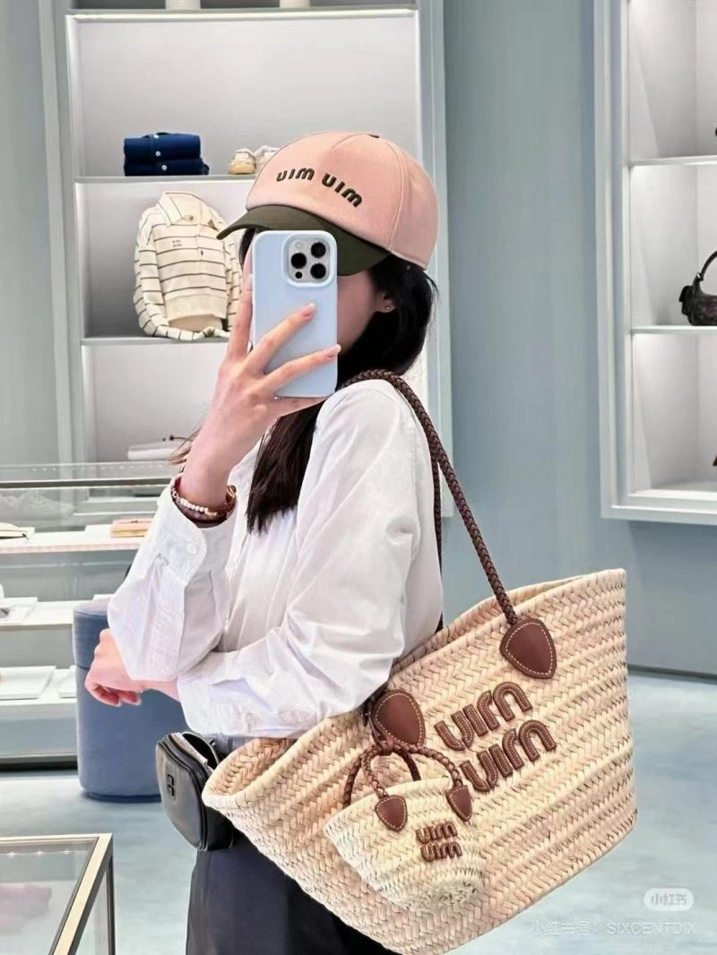 Miu Miu Caps ZeroBulk 257557