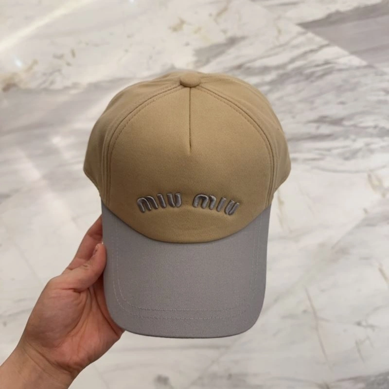 Miu Miu Caps ModernLook 257553