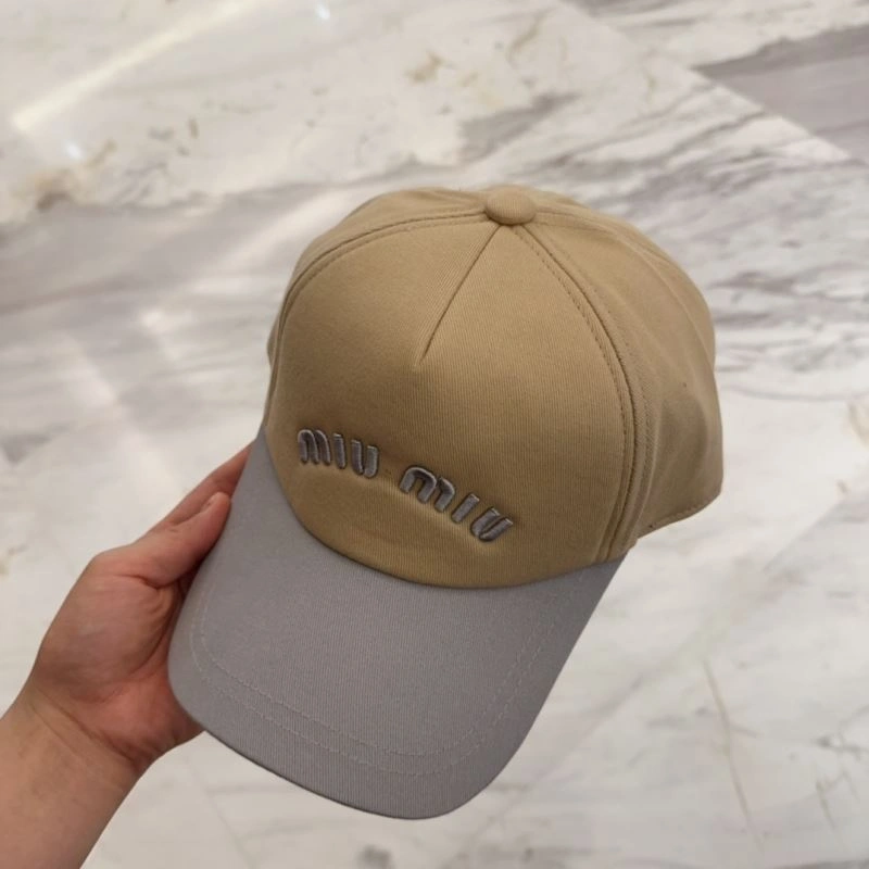 Miu Miu Caps ModernLook 257553