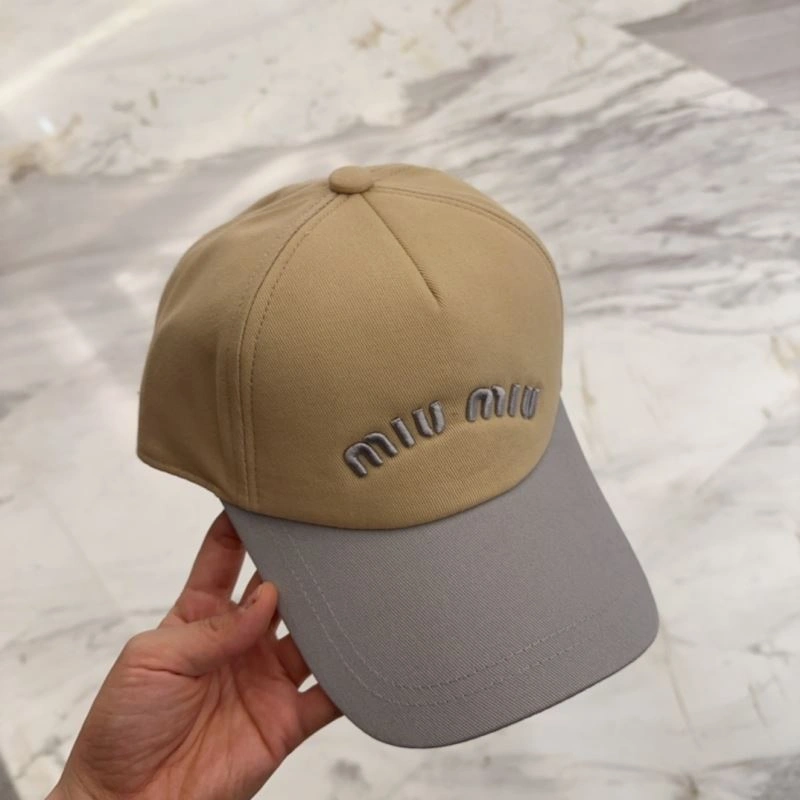 Miu Miu Caps ModernLook 257553
