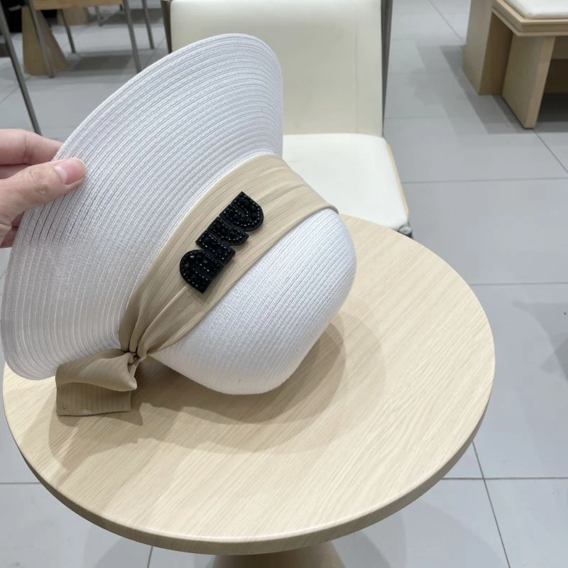 Miu Miu Caps Timeless 257549