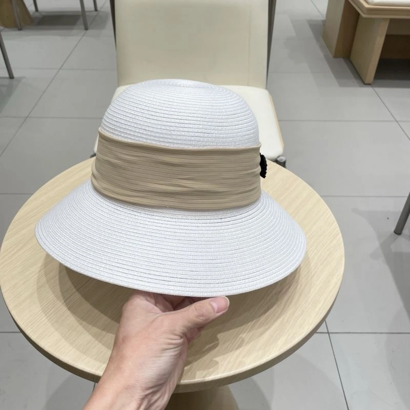 Miu Miu Caps Timeless 257549