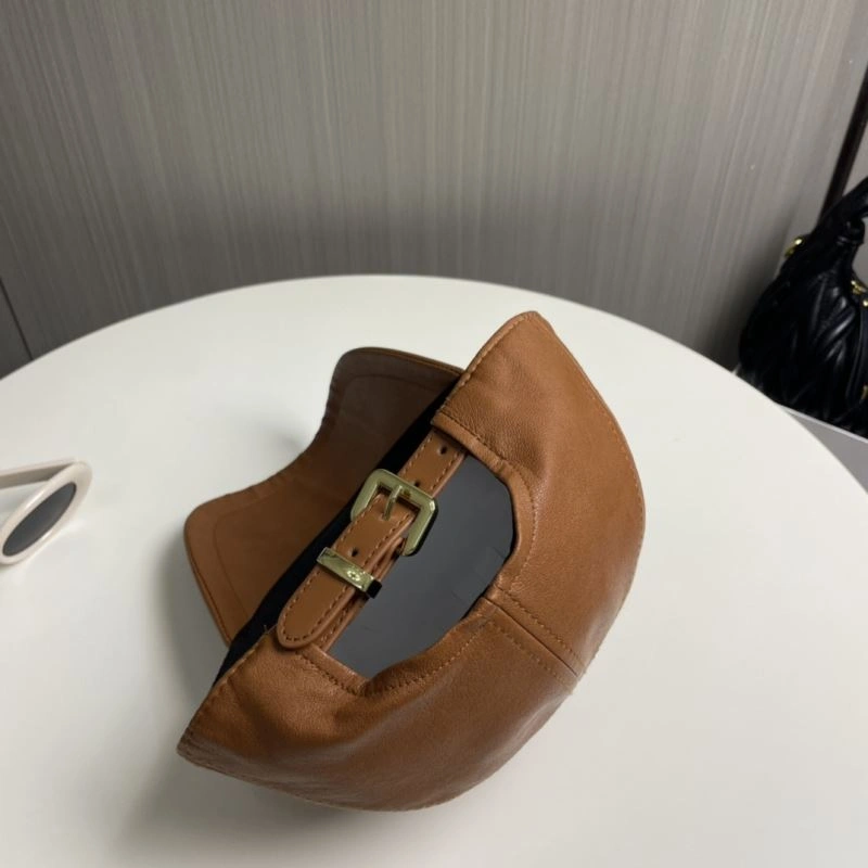 Miu Miu Caps Versatile 257522