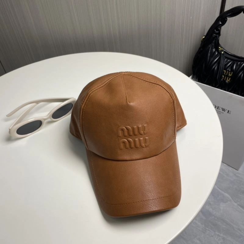 Miu Miu Caps Versatile 257522