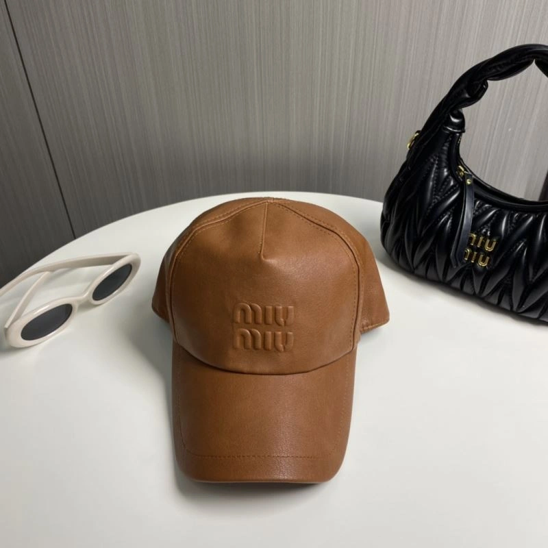 Miu Miu Caps Versatile 257522