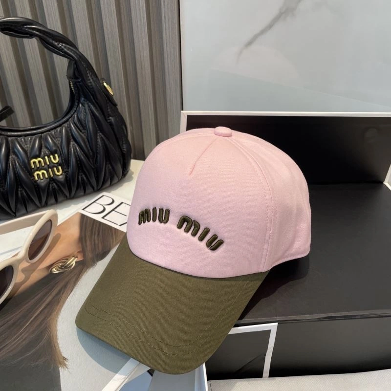 Miu Miu Caps Versatile 257545