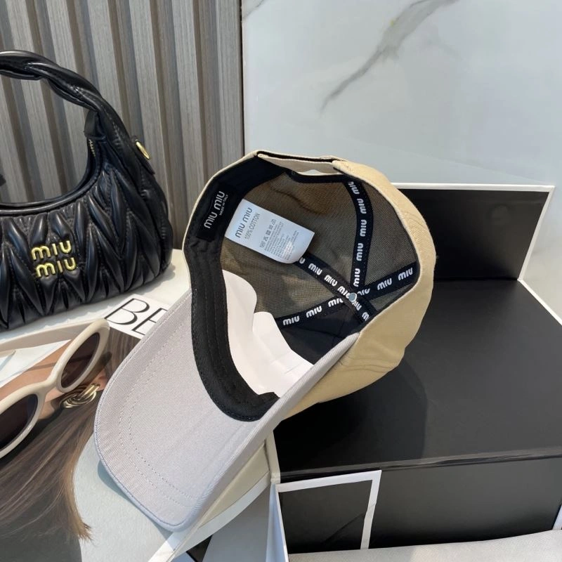 Miu Miu Caps Minimalist 257519