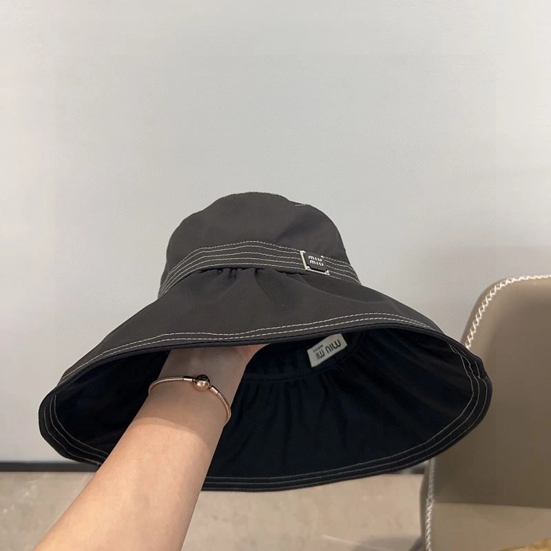 SmoothTexture Miu Miu Caps 257543