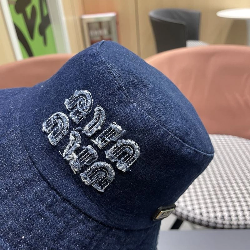 Miu Miu Caps Timeless 257500