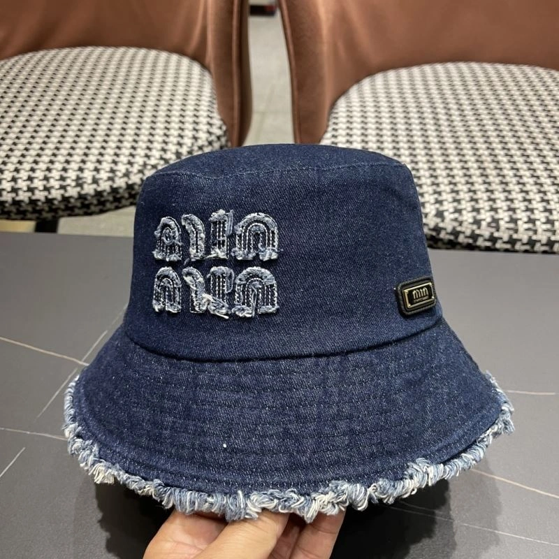 Miu Miu Caps Timeless 257500