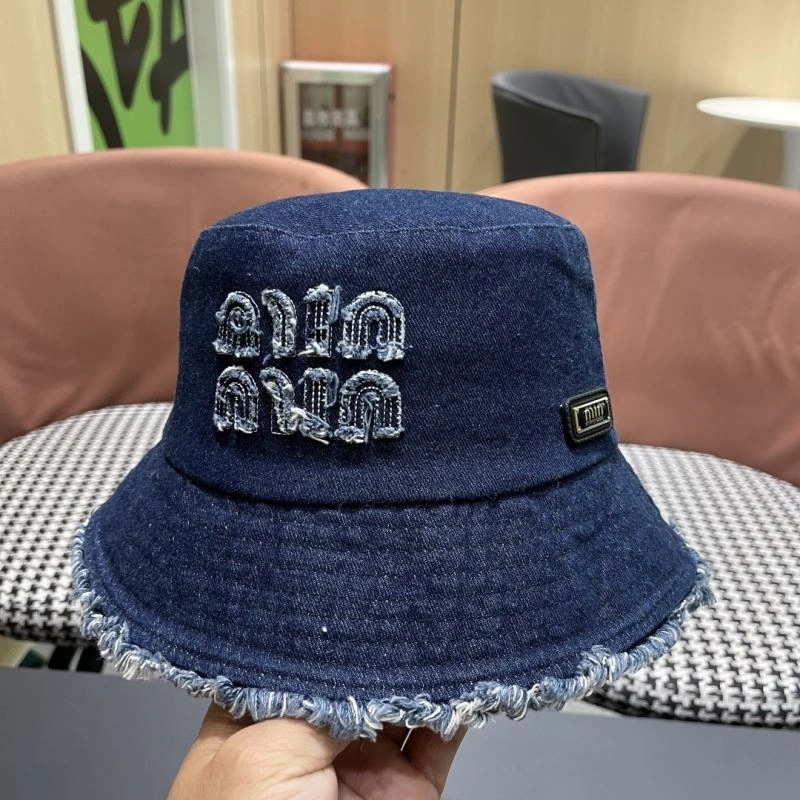 Miu Miu Caps Timeless 257500