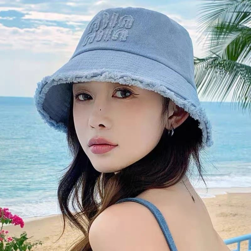 Miu Miu Caps Lightweight 257495