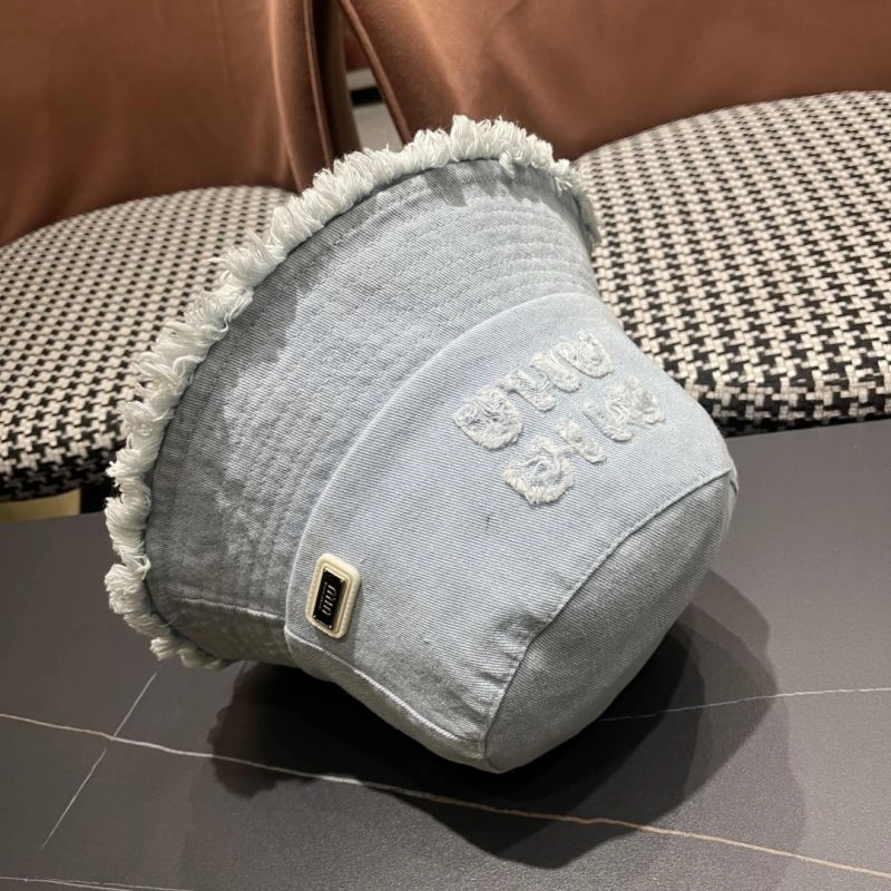 Miu Miu Caps Lightweight 257495