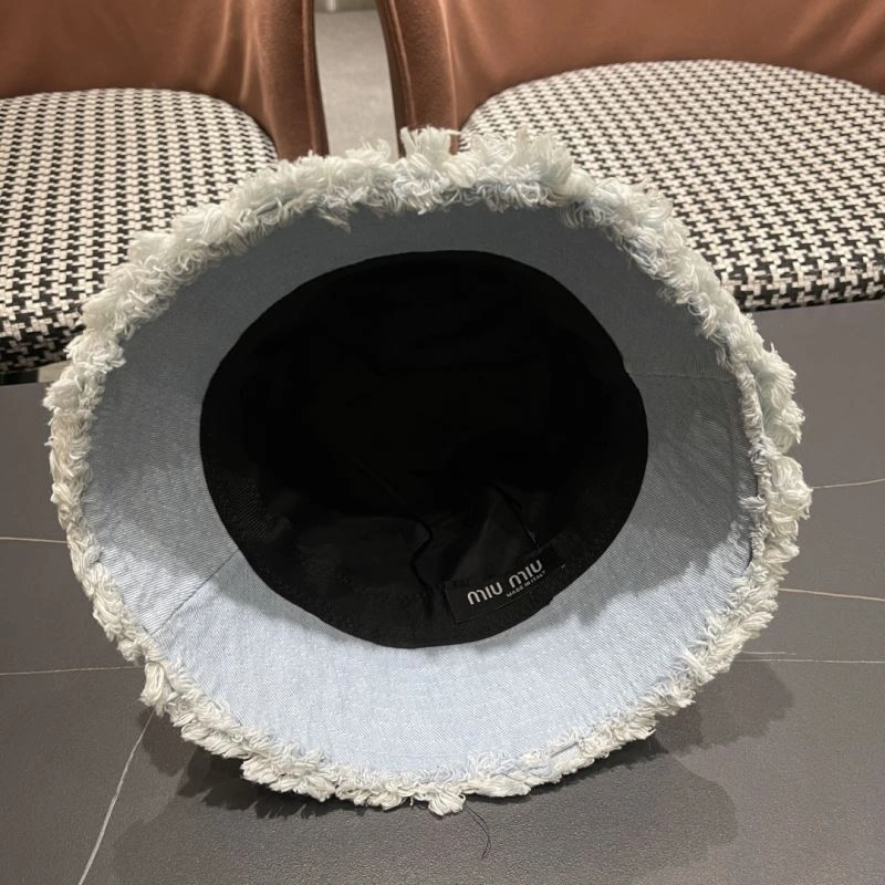 Miu Miu Caps Lightweight 257495