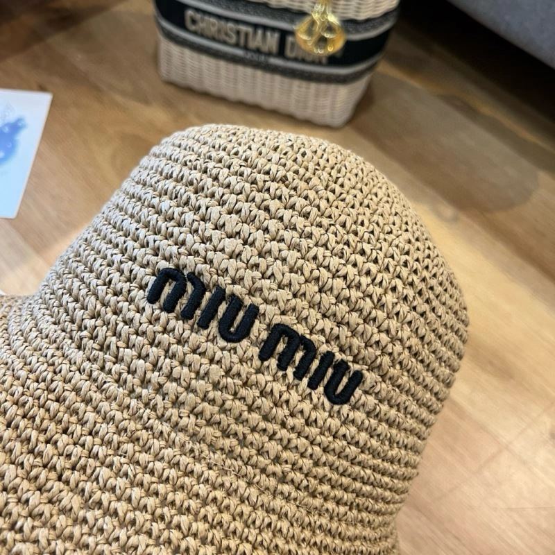Miu Miu Caps Cozy 261739