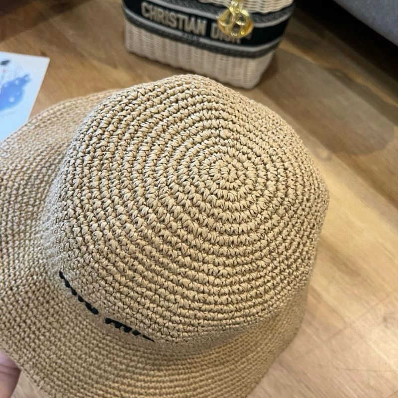 Miu Miu Caps Cozy 261739