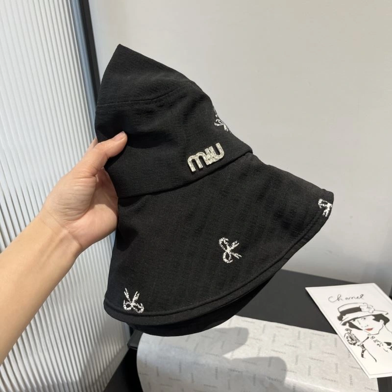 Miu Miu Caps SunProtective 261736