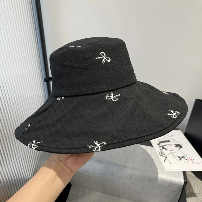 Miu Miu Caps SunProtective 261736