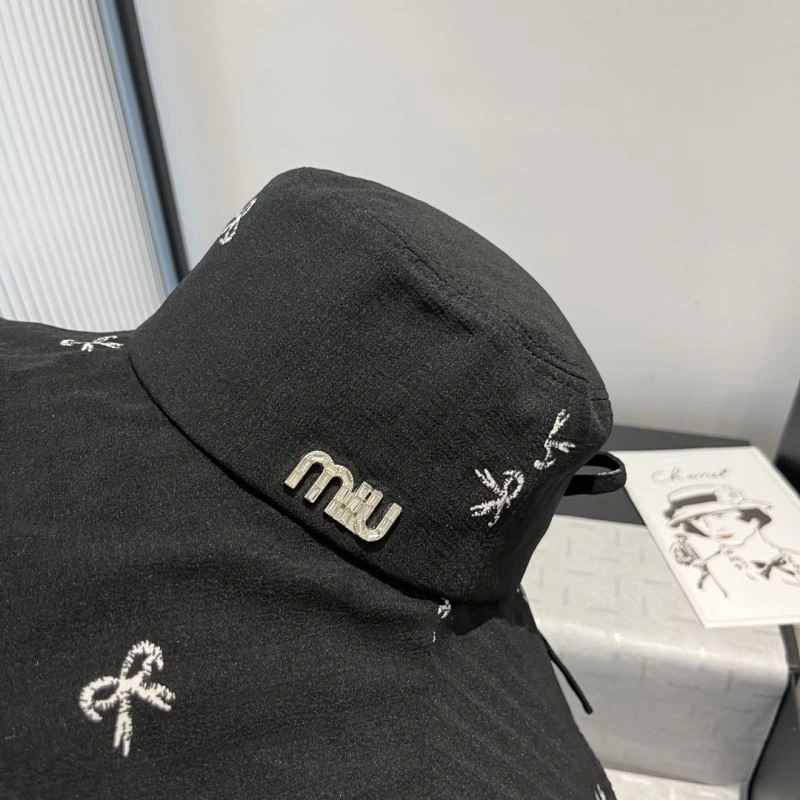 Miu Miu Caps SunProtective 261736