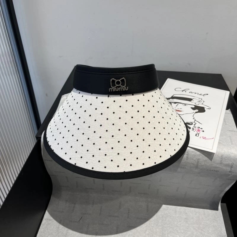 Miu Miu Caps Bold 261712
