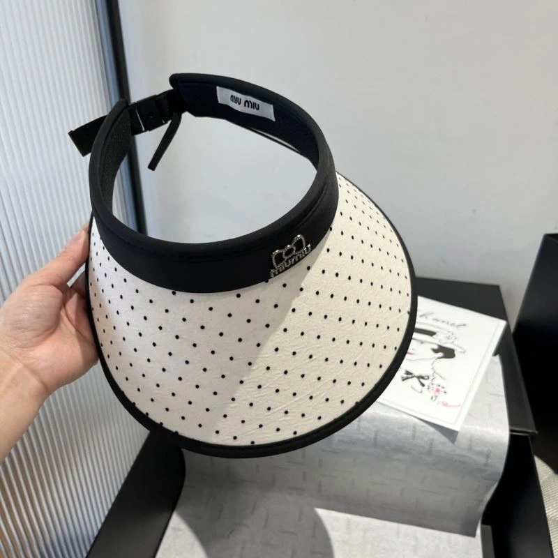 Miu Miu Caps Bold 261712