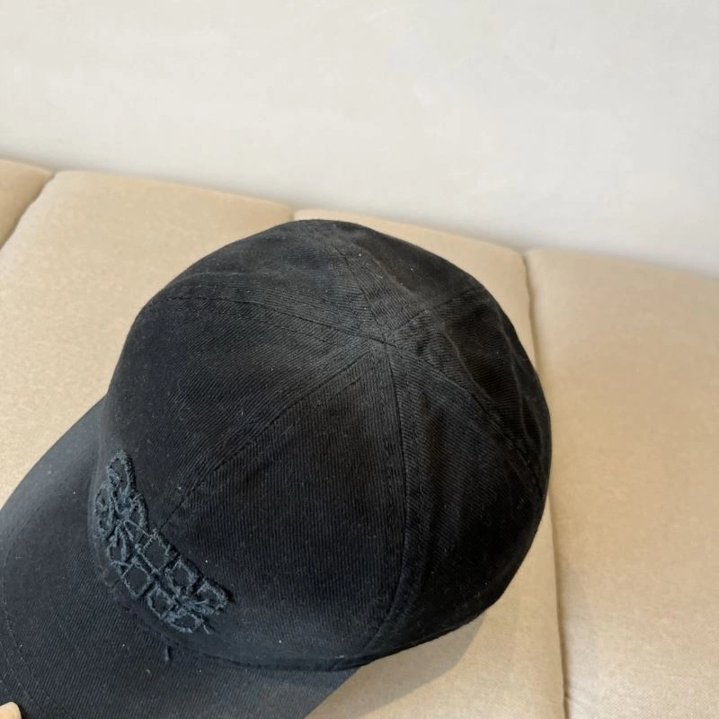 Sustainable Miu Miu Caps 261721