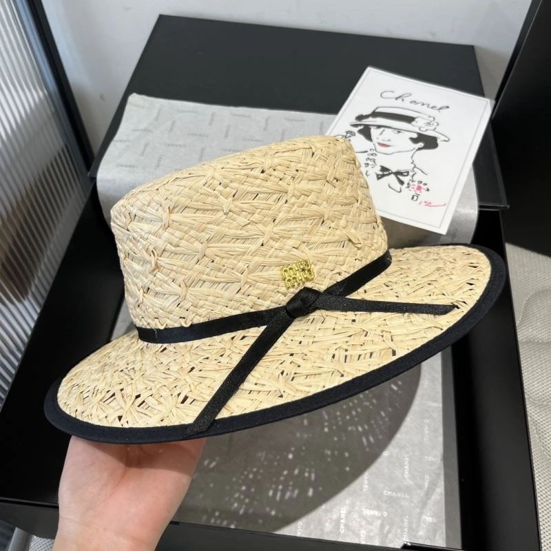 Miu Miu Caps EasyMatch 261724