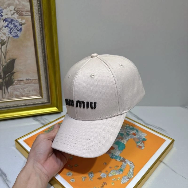 Miu Miu Caps WellDesigned 261699