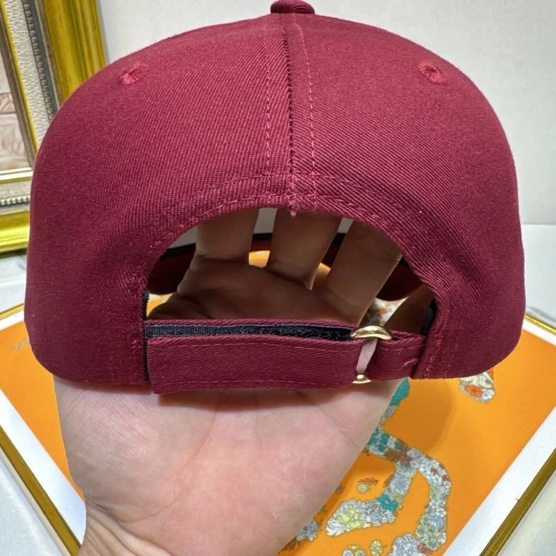 Miu Miu Caps Bold 261722