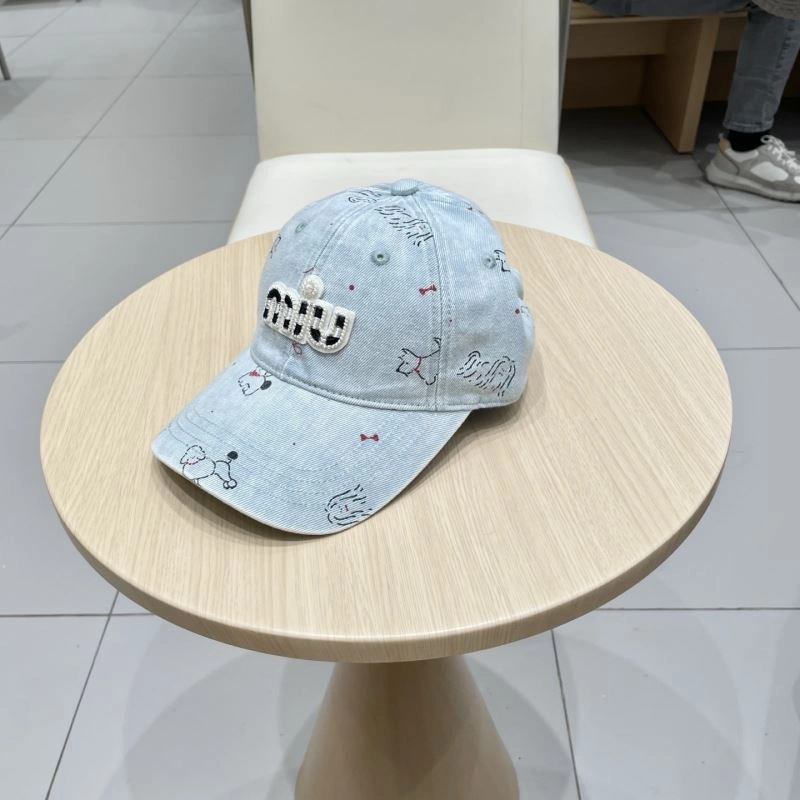 Miu Miu Caps UrbanStyle 261693