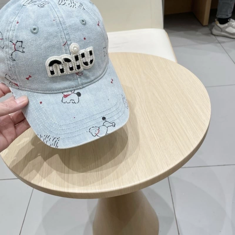 Miu Miu Caps UrbanStyle 261693