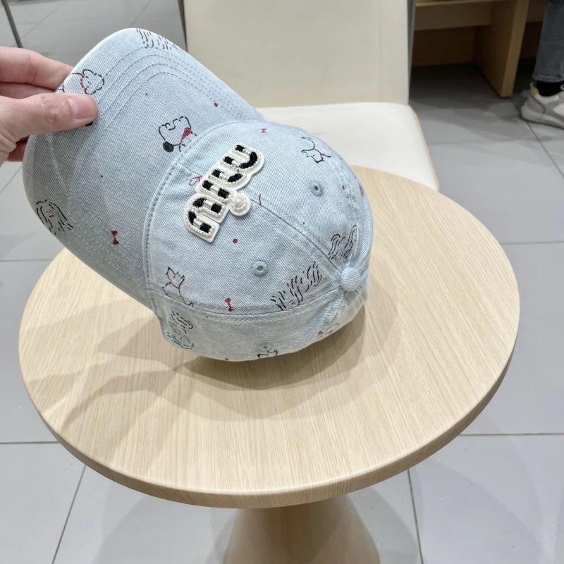 Miu Miu Caps UrbanStyle 261693