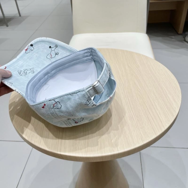 Miu Miu Caps UrbanStyle 261693