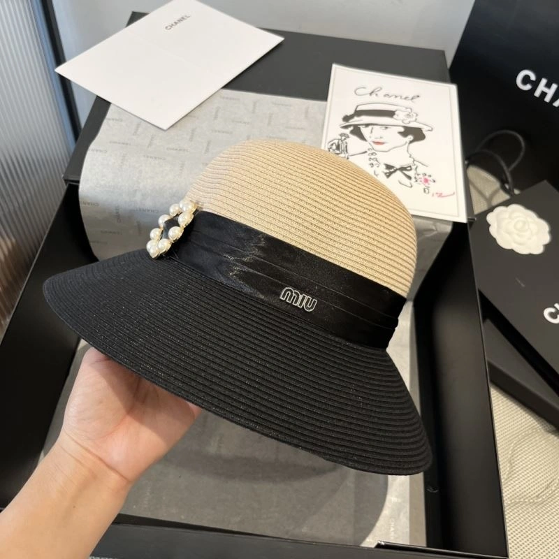 Miu Miu Caps Comfortable 261689