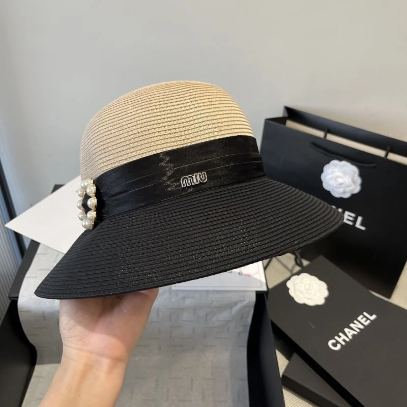 Miu Miu Caps Comfortable 261689