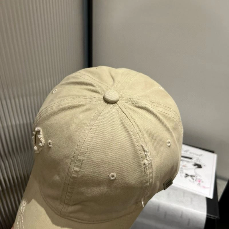 Miu Miu Caps UrbanStyle 261685