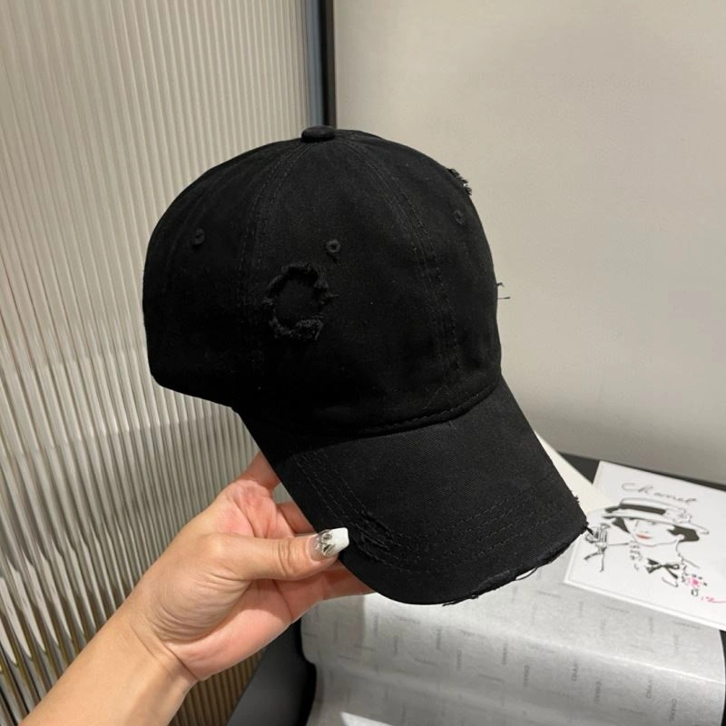 Miu Miu Caps Breathable 261683