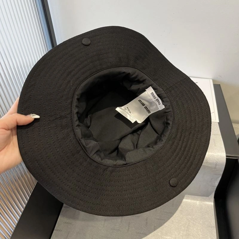 Miu Miu Caps TechFriendly 261678