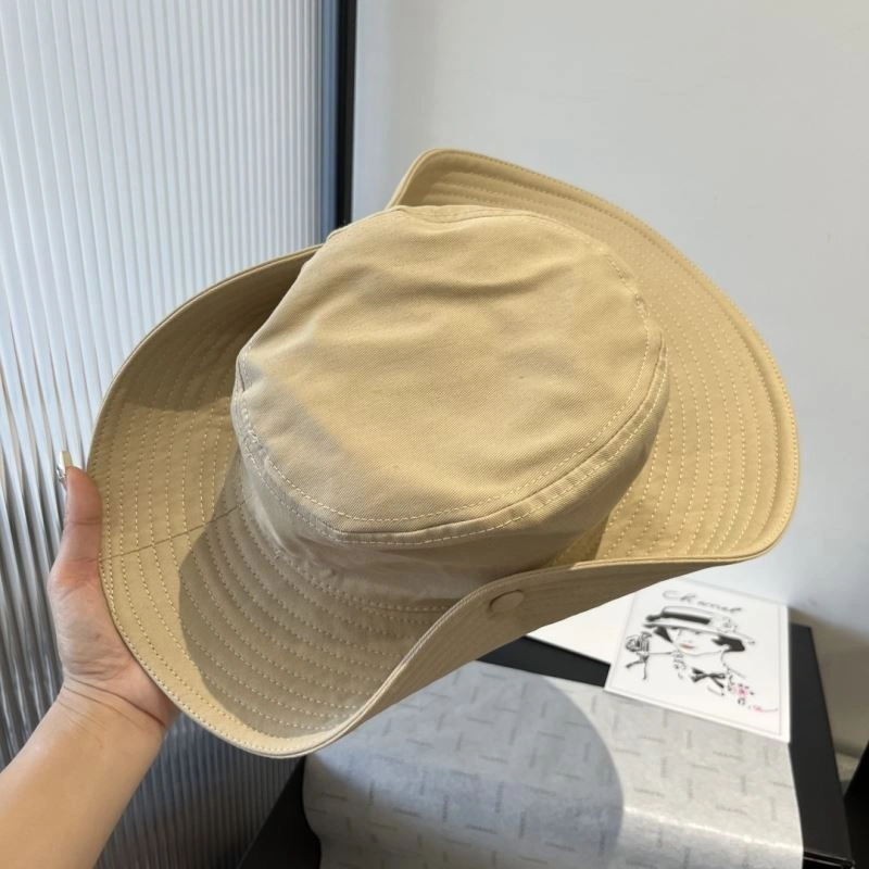 Miu Miu Caps Sophisticated 261681