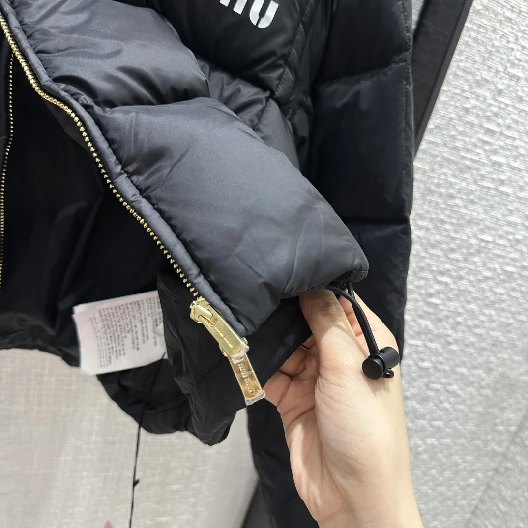 Miu Miu Down Jackets Attractive 165264