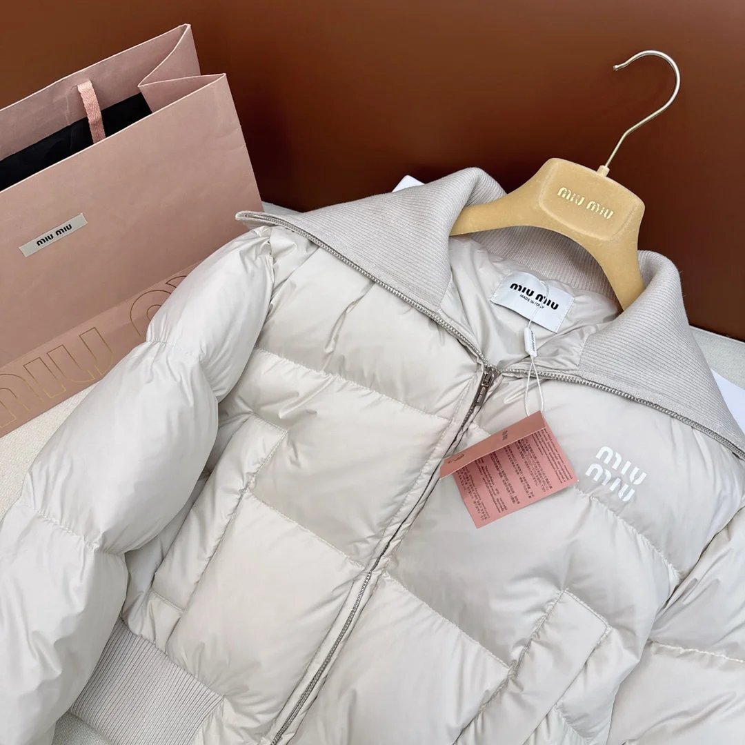 Miu Miu Down Jackets Comfortable 165227