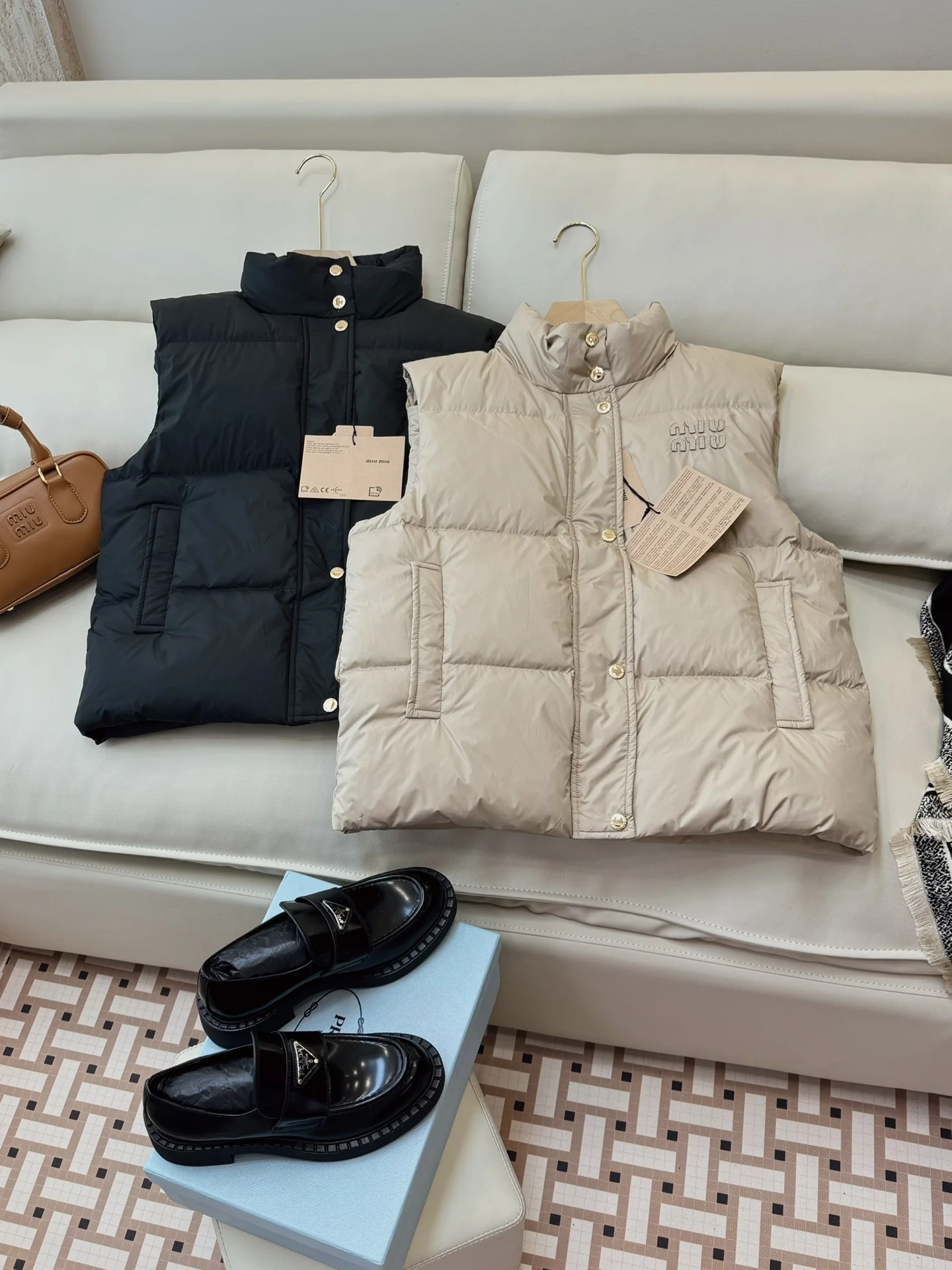 Miu Miu Down Jackets Upgraded 165221