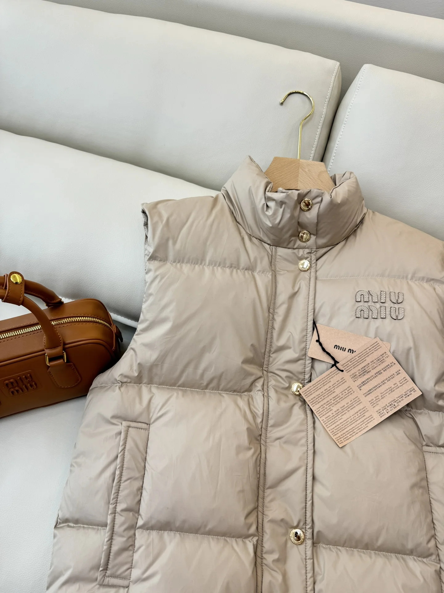 Miu Miu Down Jackets Upgraded 165221