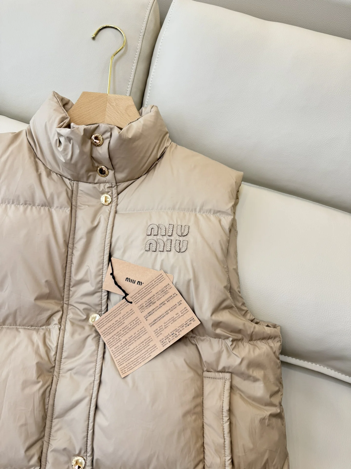 Miu Miu Down Jackets Upgraded 165221