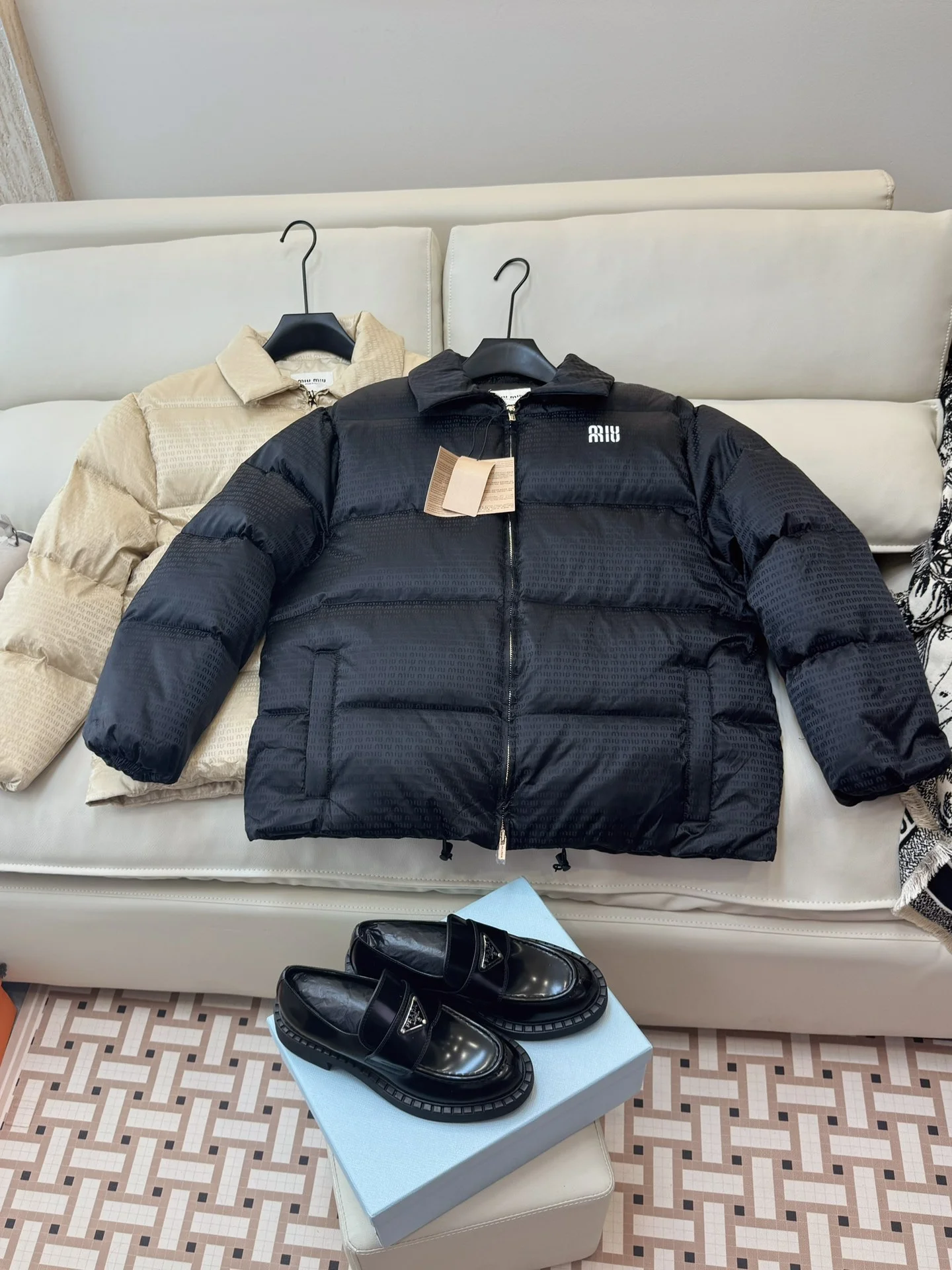 Miu Miu Down Jackets Durable 165215